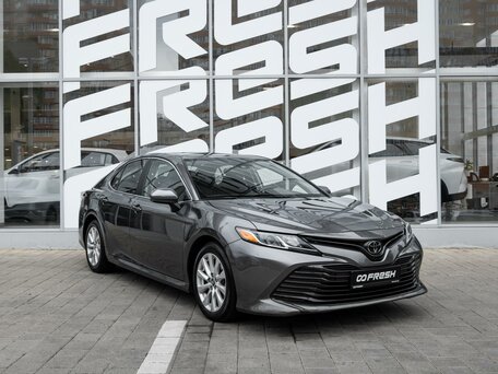 Toyota Camry VIII (XV70)