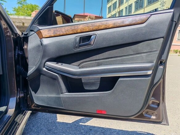 2014 Mercedes-Benz E-Класс 200 IV (W212, S212, C207) Рестайлинг, коричневый - вид 15