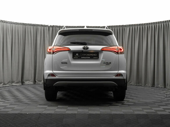 2017 Toyota RAV4 IV (XA40) Рестайлинг, белый - вид 5