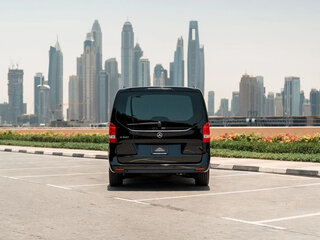 2026 Mercedes-Benz V-Класс Extra Long 300 экстра длинный III (W447) Рестайлинг 2, чёрный, 12720000 рублей, вид 4
