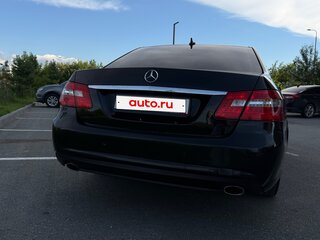 2010 Mercedes-Benz E-Класс 200 5G-Tronic IV (W212, S212, C207), чёрный, 1100000 рублей, вид 5