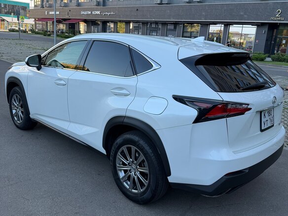 2017 Lexus NX 200t I, белый, 2730000 рублей - вид 10