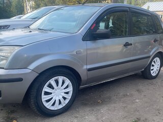 2005 Ford Fusion I, серый, 195000 рублей, вид 4