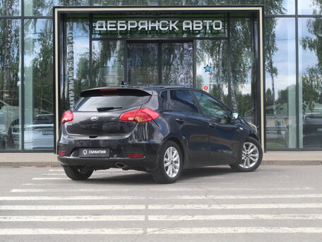 2017 Kia Ceed II Рестайлинг, чёрный, 1380000 рублей, вид 3