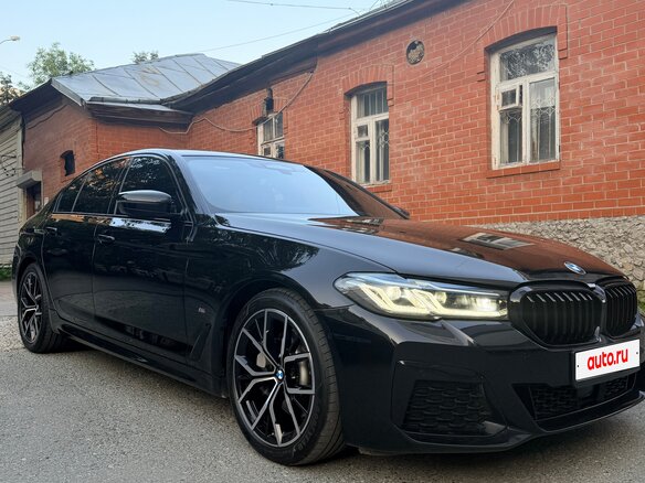2022 BMW 5 серии 530i xDrive VII (G30/G31/G38) Рестайлинг, чёрный, 6390000 рублей - вид 2