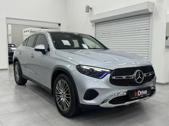 2025 Mercedes-Benz GLC Coupe 300 II (C254), серебристый, 9000000 рублей - вид 2