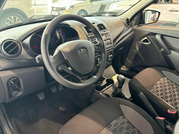 2026 Lada (ВАЗ) Granta Cross I Рестайлинг, чёрный, 1205000 рублей - вид 6