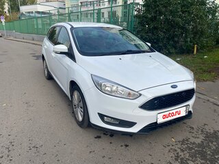 2019 Ford Focus III Рестайлинг, белый, 900000 рублей, вид 1