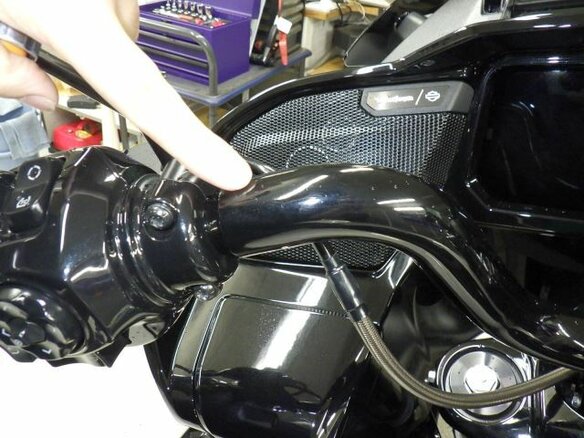 2024 Harley-Davidson CVO Road Glide ST, белый, 5490000 рублей - вид 24