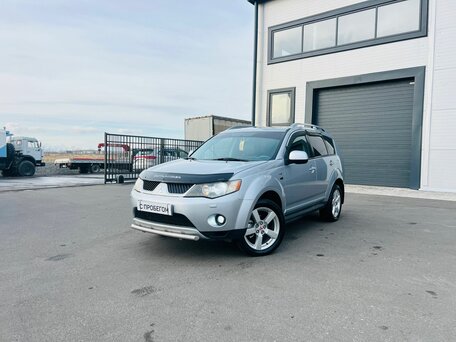 Mitsubishi Outlander II