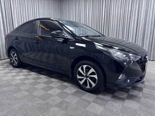 2021 Hyundai Solaris II Рестайлинг, чёрный, 1470000 рублей, вид 2