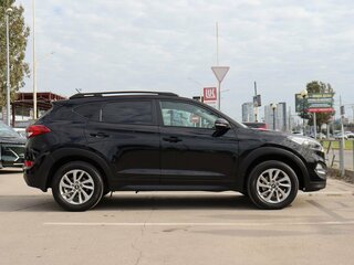 2016 Hyundai Tucson III, чёрный, 1990000 рублей, вид 4