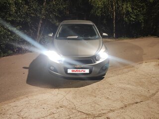 2012 Chevrolet Aveo II, серебристый, 650000 рублей, вид 4