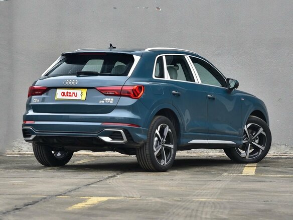 2026 Audi Q3 45 TFSI II (F3), синий, 4750000 рублей - вид 6
