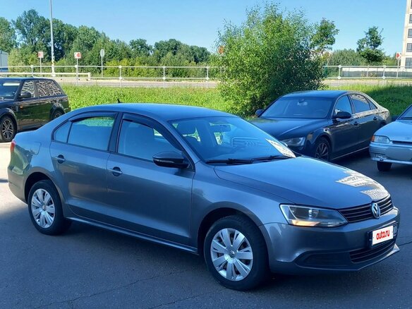 2012 Volkswagen Jetta VI, серый, 730000 рублей - вид 4