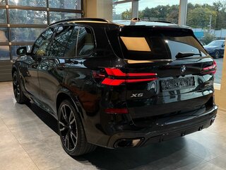 2026 BMW X5 40d IV (G05/G18) Рестайлинг, чёрный, 16190000 рублей, вид 4