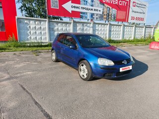 2005 Volkswagen Golf V, синий, 235000 рублей, вид 3