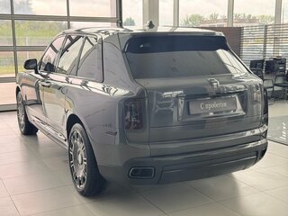 2021 Rolls-Royce Cullinan Black Badge I (Series I), серый, 46017000 рублей, вид 2