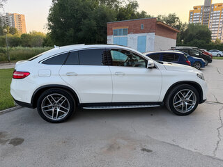2017 Mercedes-Benz GLE Coupe 400 I (C292), белый, 3600000 рублей, вид 4