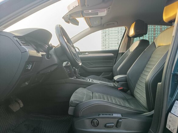 2021 Volkswagen Passat B8 Рестайлинг, синий, 2399000 рублей - вид 10