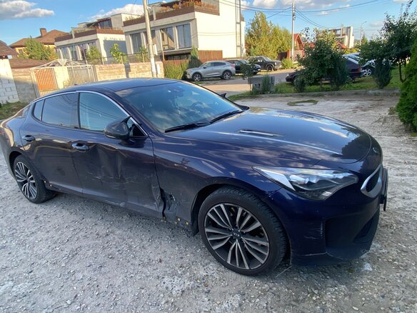 2019 Kia Stinger I, синий, 1600000 рублей - вид 2