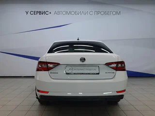 2016 Skoda Superb III, белый, 1369000 рублей, вид 4