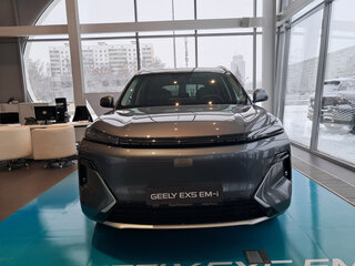 2026 Geely EX5 Гибрид EM-R, серый, 3814990 рублей, вид 2