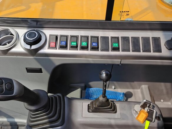 2026 Yanmar VIO, оранжевый, 2300000 рублей - вид 6