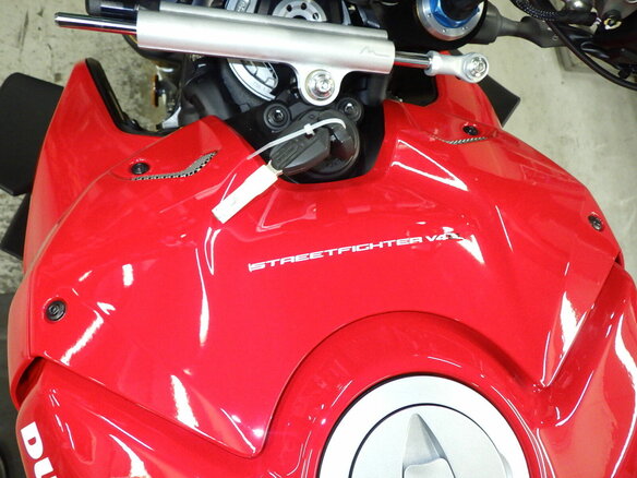 2020 Ducati Streetfighter V4, красный, 1745000 рублей - вид 20