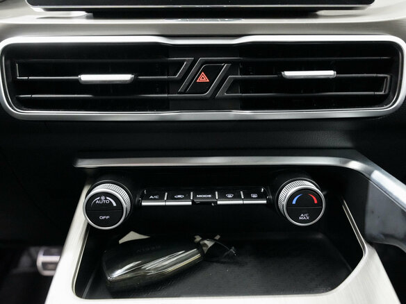 2023 Geely Coolray I, белый, 1899000 рублей - вид 19