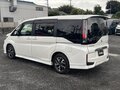 2017 Honda Stepwgn Spada V Рестайлинг, белый, 1700600 рублей - вид 4