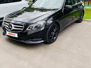 2014 Mercedes-Benz E-Класс 200 IV (W212, S212, C207) Рестайлинг, чёрный, 1950000 рублей, вид 1