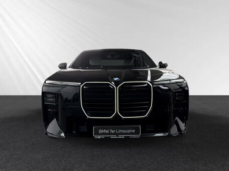 2026 BMW 7 серии 740 xDrive VII (G70) Рестайлинг, чёрный, 15100000 рублей, вид 5