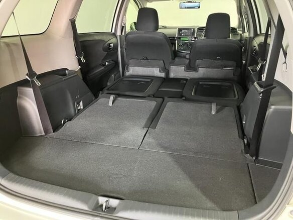 2016 Toyota Wish II Рестайлинг, белый, 1260000 рублей - вид 21