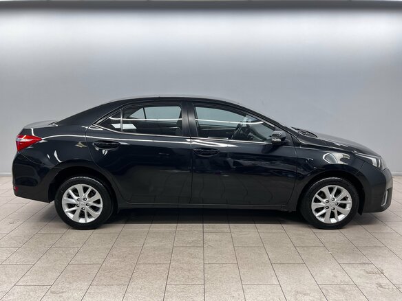 2015 Toyota Corolla XI (E160, E170, E180), чёрный - вид 5