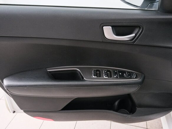 2019 Kia Optima IV Рестайлинг, белый - вид 18