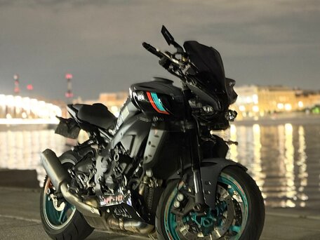 2024 Yamaha MT-10, серый, 1800999 рублей, вид 5