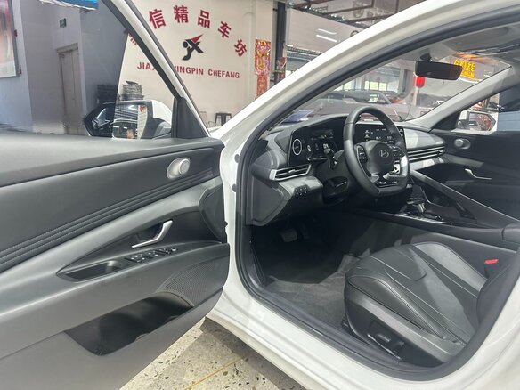 2023 Hyundai Elantra VII (CN7) Рестайлинг, белый, 1550000 рублей - вид 6
