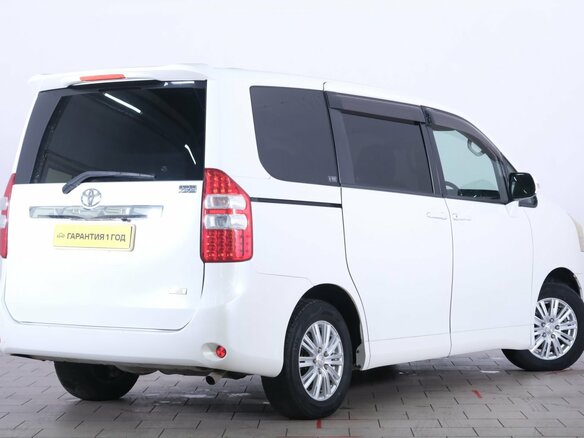 2010 Toyota Noah II (R70), белый, 1159000 рублей - вид 5