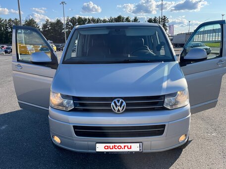 2009 Volkswagen Multivan T5 Рестайлинг, серебристый, 2590000 рублей, вид 2