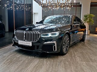 2020 BMW 7 серии 740d xDrive VI (G11/G12) Рестайлинг, чёрный, 8040000 рублей, вид 1