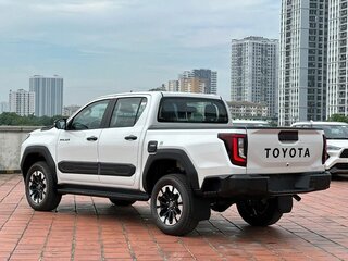 2026 Toyota Hilux IX, белый, 8990000 рублей, вид 4