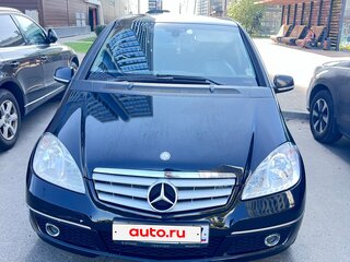 2012 Mercedes-Benz A-Класс 180 II (W169) Рестайлинг, чёрный, 605000 рублей, вид 4