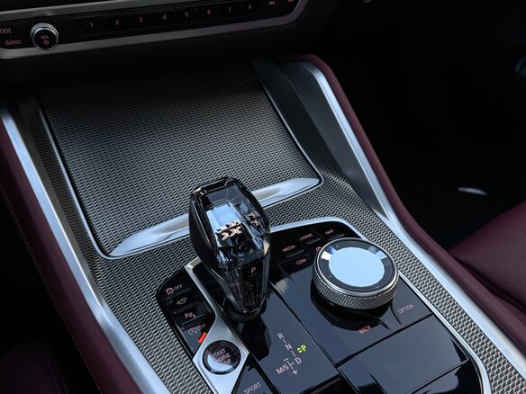 2021 BMW X6 40i III (G06), серый, 8600000 рублей - вид 9