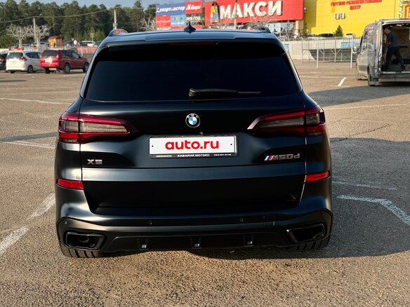 2020 BMW X5 M50d IV (G05/G18), чёрный, 7500000 рублей - вид 6