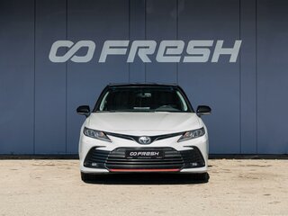 2021 Toyota Camry VIII (XV70) Рестайлинг, белый, 3200000 рублей, вид 3