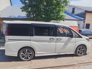 2021 Honda Stepwgn Spada V Рестайлинг, белый, 2690000 рублей, вид 3