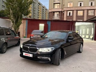 2018 BMW 5 серии 520d xDrive VII (G30/G31/G38), чёрный, 3250000 рублей, вид 3