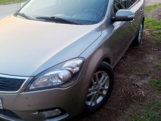 2010 Kia Ceed I Рестайлинг, серебристый, 850000 рублей, вид 1