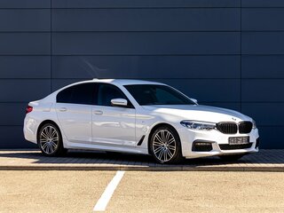 2019 BMW 5 серии 530i xDrive VII (G30/G31/G38), белый, 3095000 рублей, вид 3